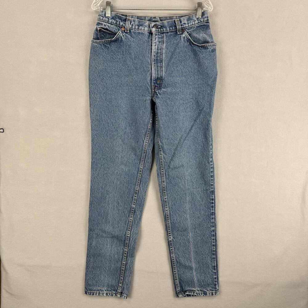 Vintage Levis Jeans Womens 30 Medium Wash High Rise Tapered Leg Regular Denim